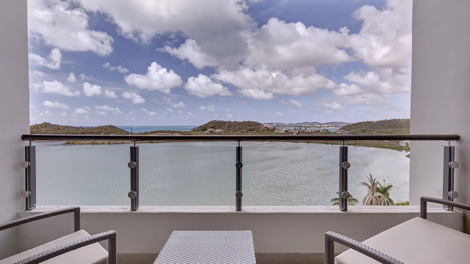 Royalton Antigua, An Autograph Collection All-Inclusive Resort Five Islands Village 5*,
