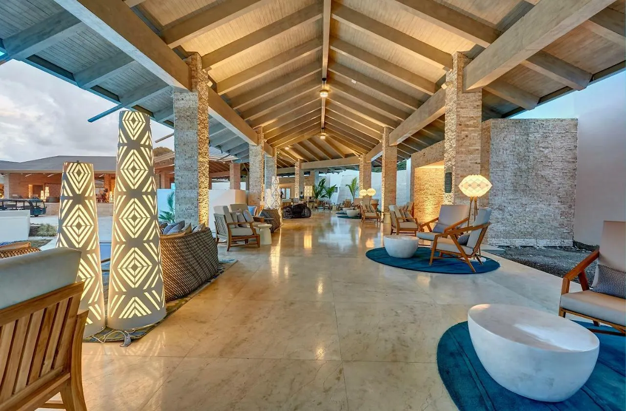 Royalton Antigua, An Autograph Collection All-Inclusive Resort Five Islands Village 5*,