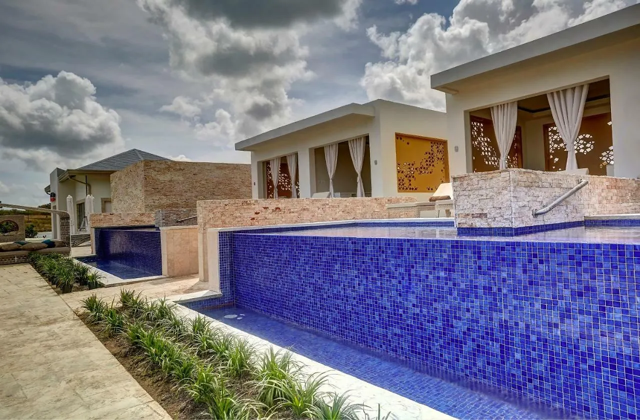 *****  Royalton Antigua, An Autograph Collection All-Inclusive Resort Five Islands Village Antigua a Barbuda