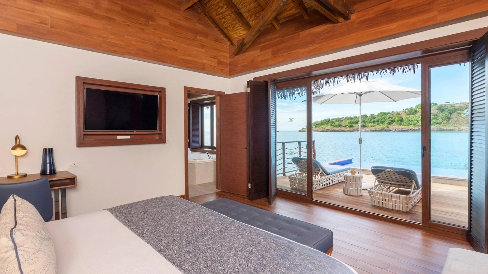 *****  Royalton Antigua, An Autograph Collection All-Inclusive Resort Five Islands Village Antigua/Barbuda
